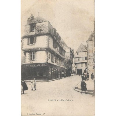 Vannes - La Place St-Pierre vers 1900 (Bretagne)
